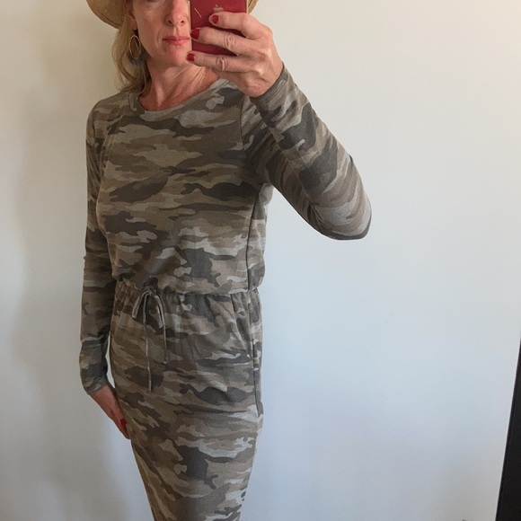 Camo Print, Elastic Waist Long Sleeve Dress - Picture 5 of 12